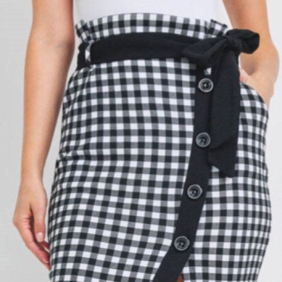 ❌DONATED❌Black White Gingham Paper Bag High Waist Tie Belt Skirt - Picture 3 of 12